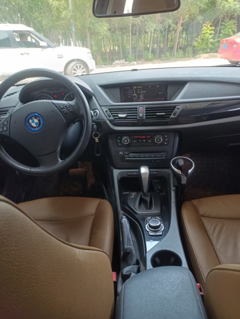 保定12年宝马X14