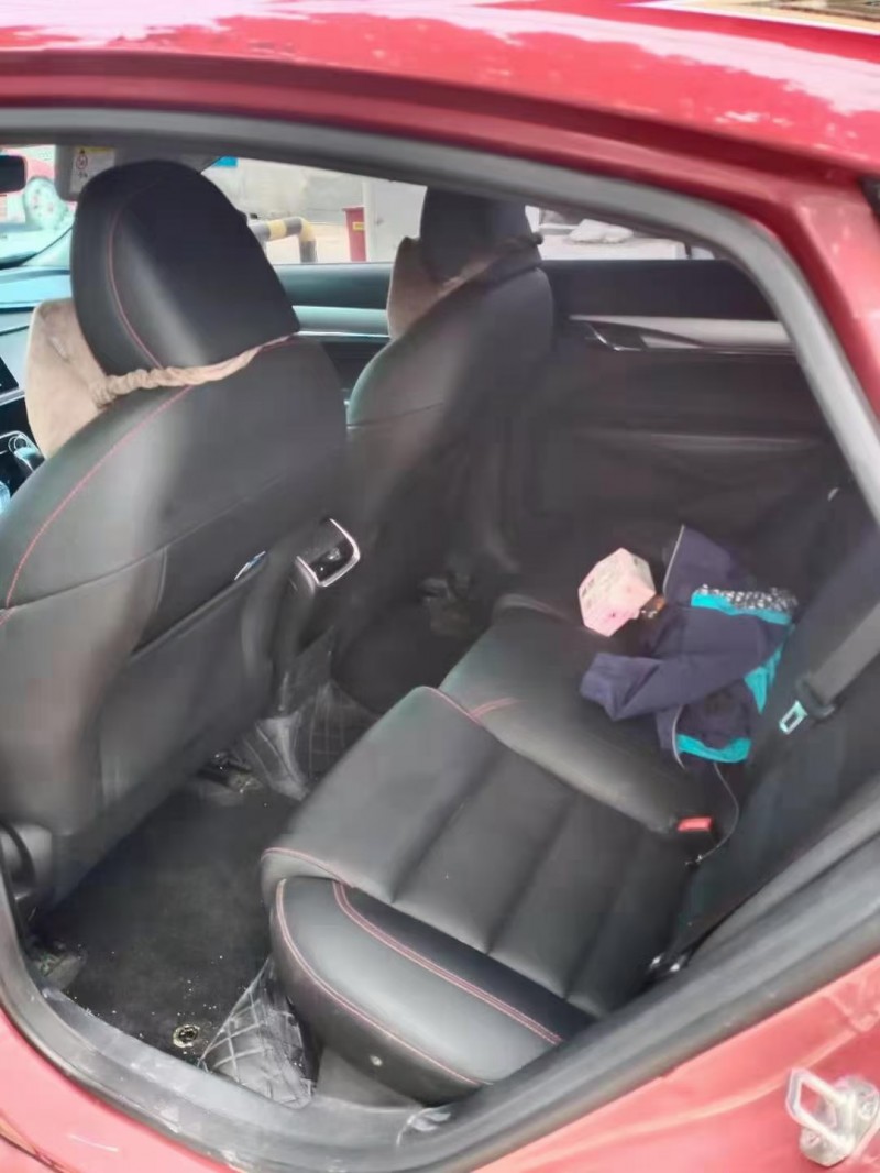 保定20年吉利缤瑞5