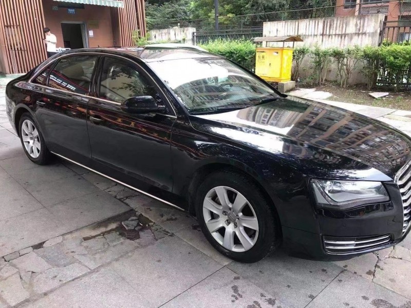重庆11年奥迪A8L7