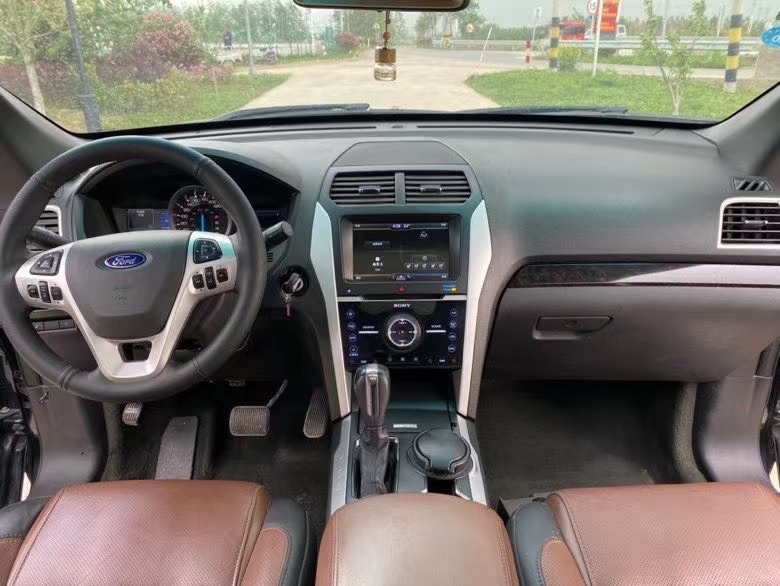 徐州15年福特探险者6