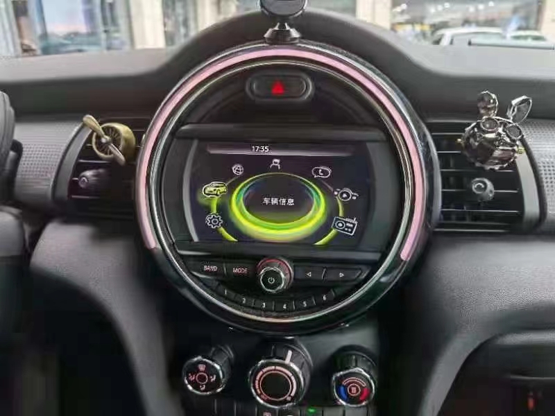無錫17年寶馬MINI9