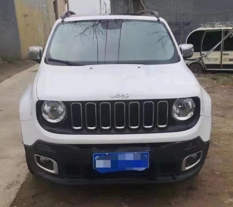 濟寧17年Jeep自由俠1