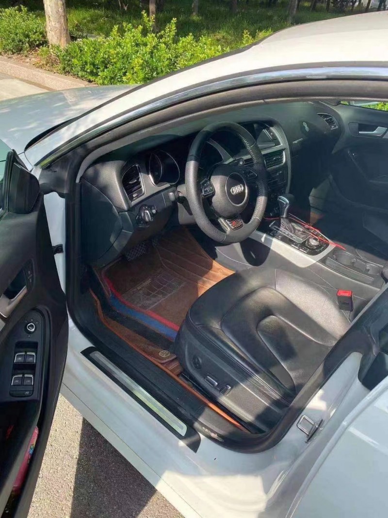 济宁14年奥迪A54