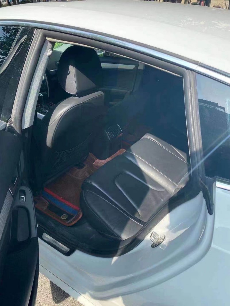 济宁14年奥迪A55