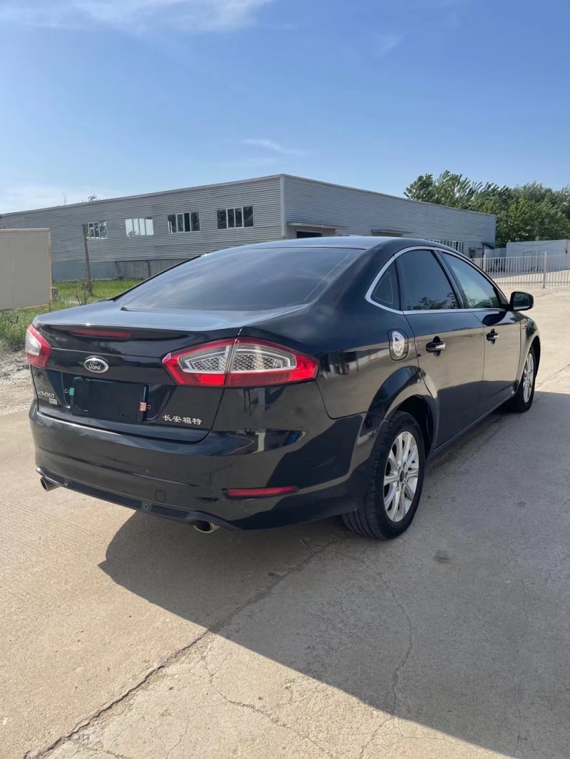 徐州12年福特蒙迪欧-致胜5