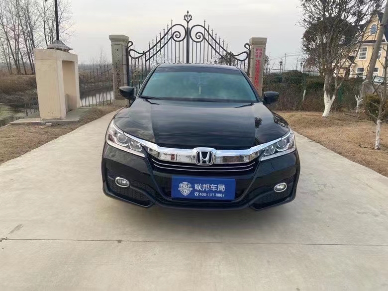 徐州17年本田雅阁1