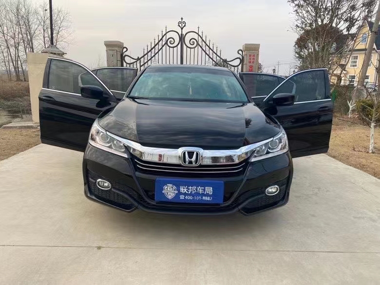 徐州17年本田雅阁2