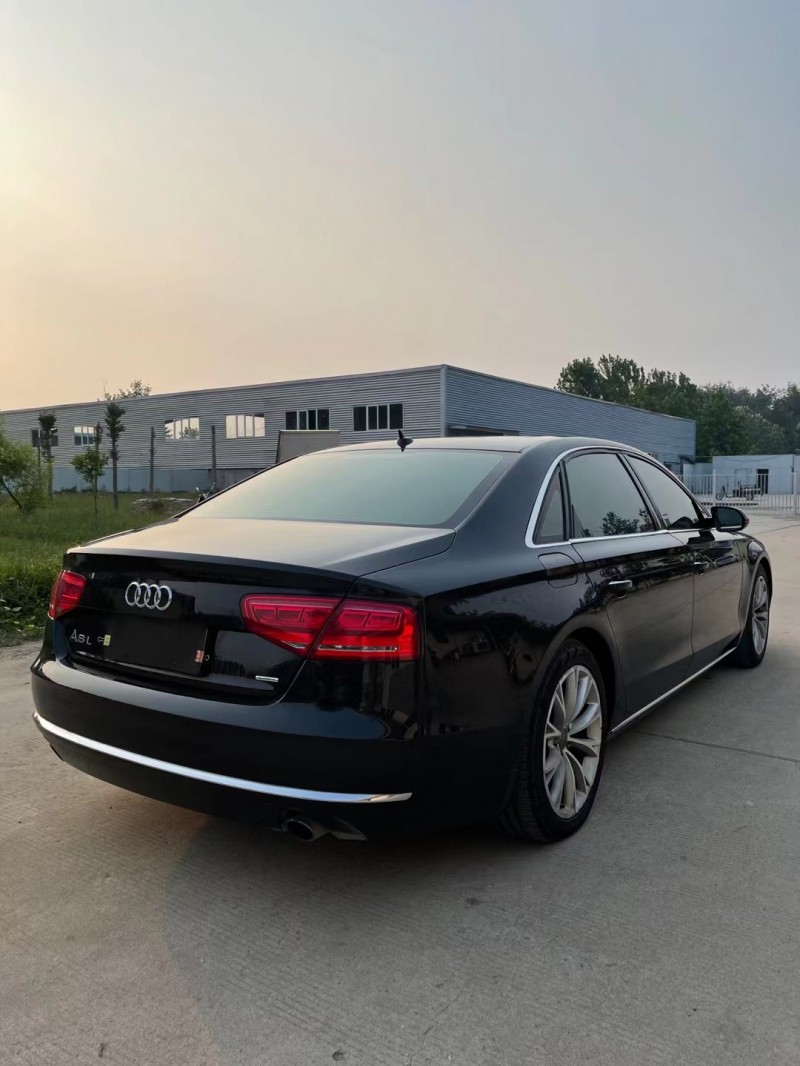 徐州12年奥迪A8L7