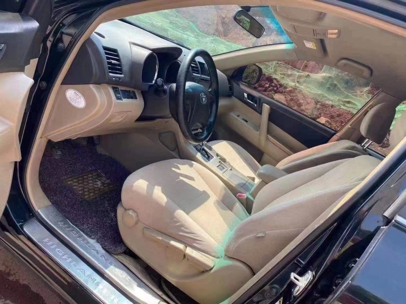 成都13年丰田汉兰达5