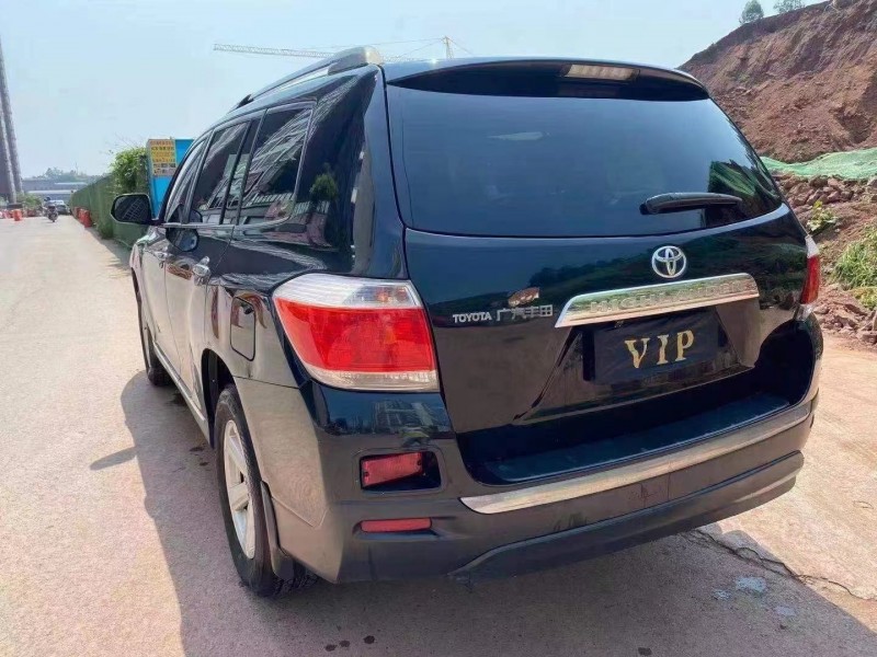 成都13年丰田汉兰达6