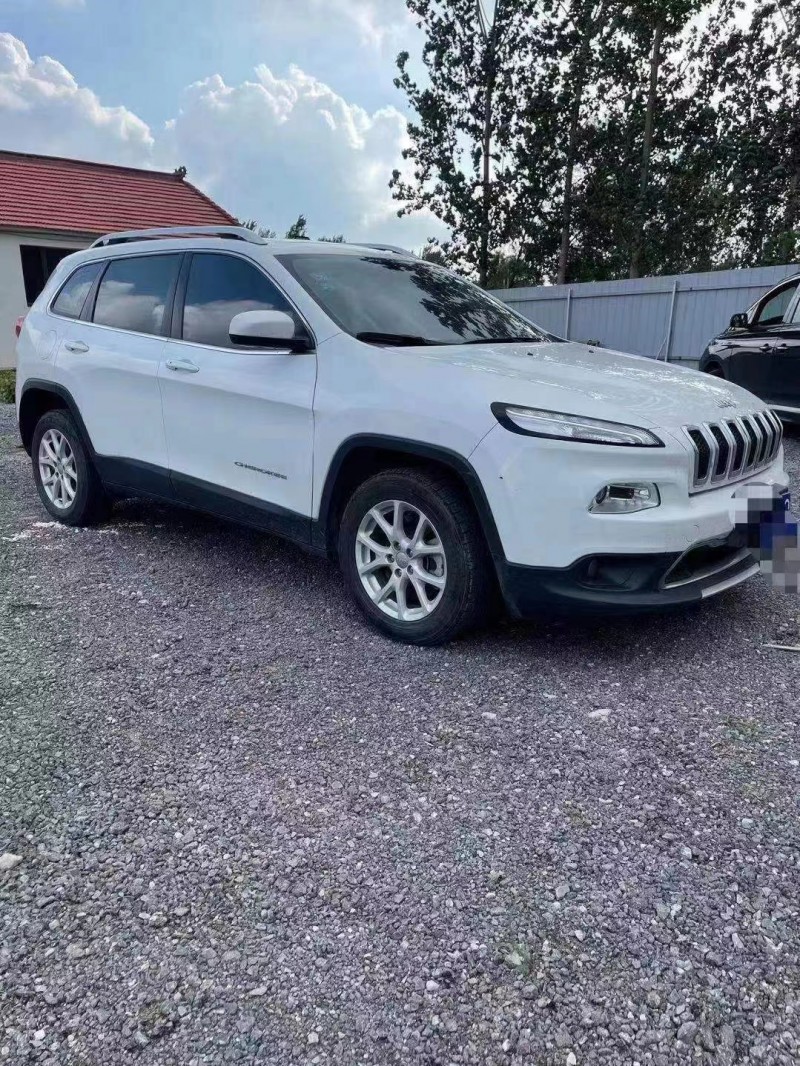 石家莊18年Jeep自由光3