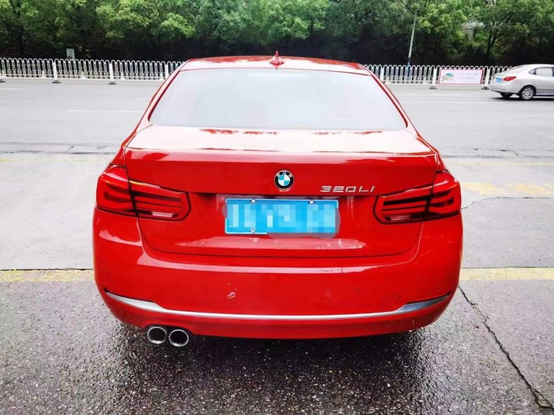 益阳19年宝马3系9