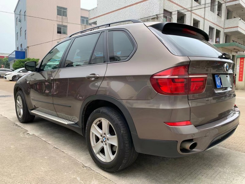中山12年宝马X54
