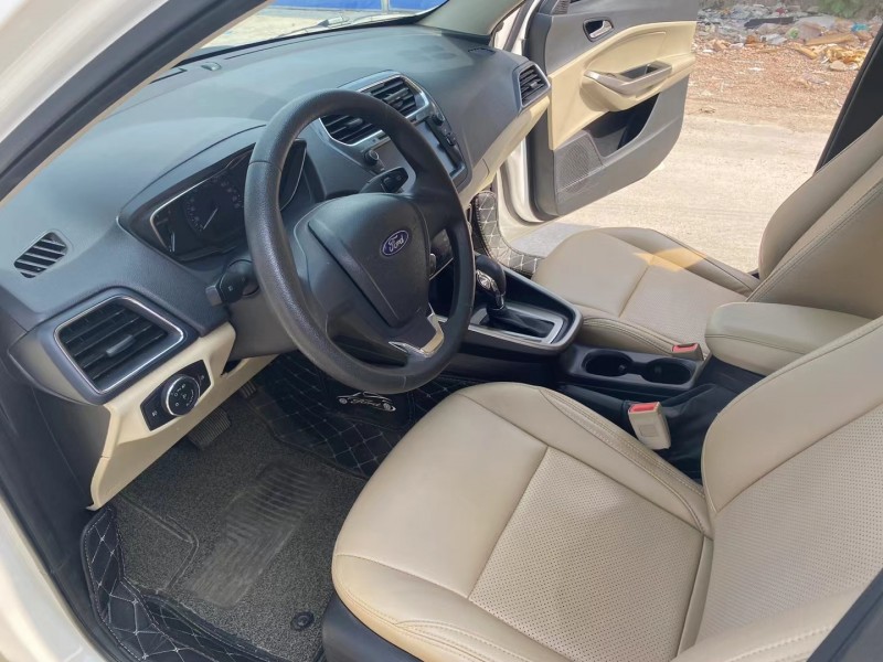 徐州17年福特福睿斯6