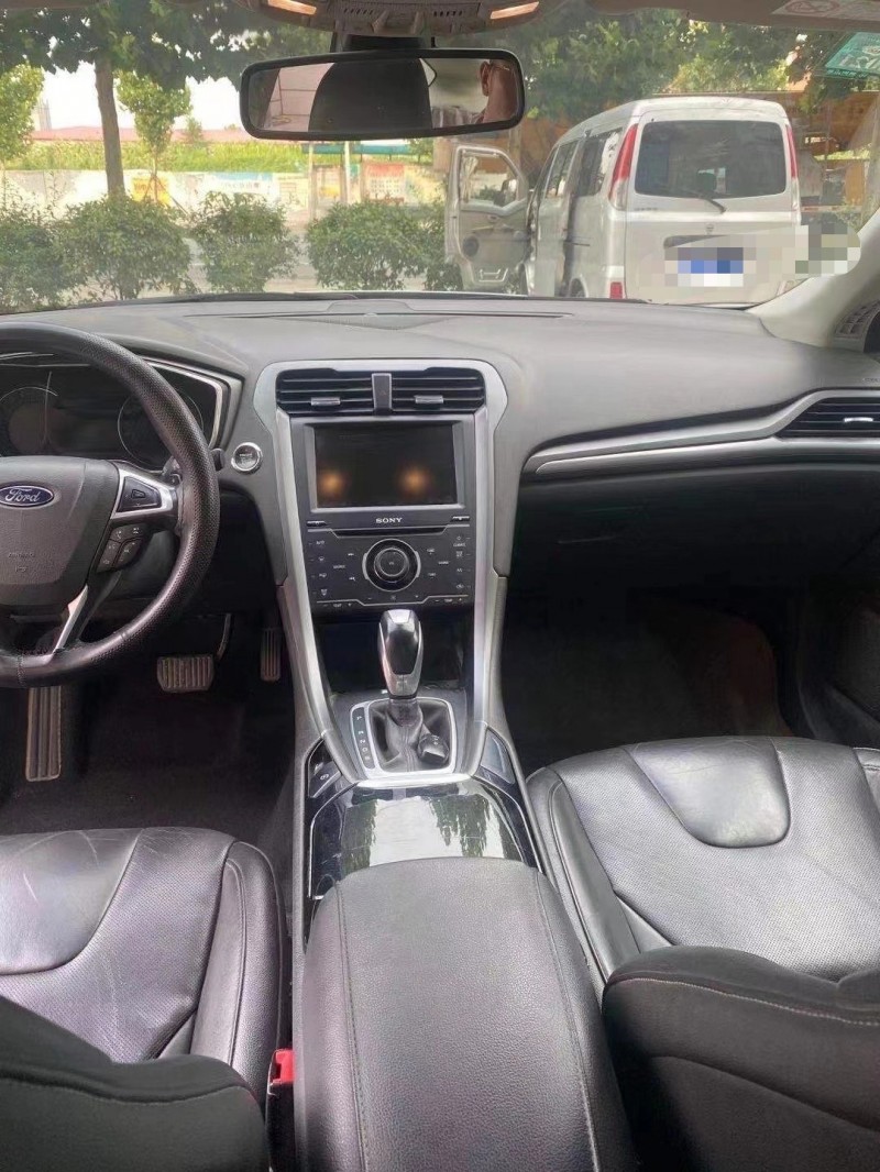 青岛15年福特蒙迪欧6