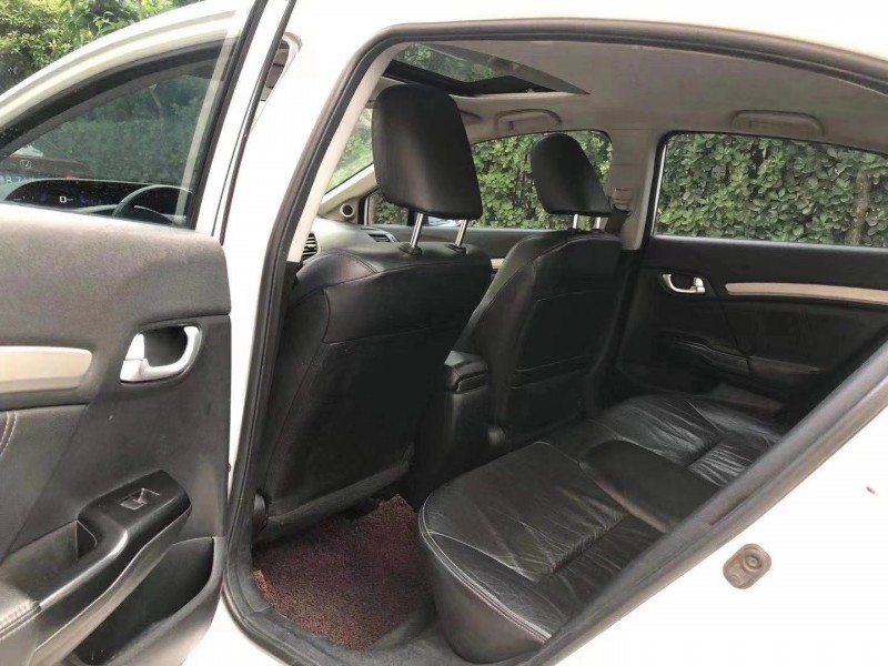 青岛15年本田思域4