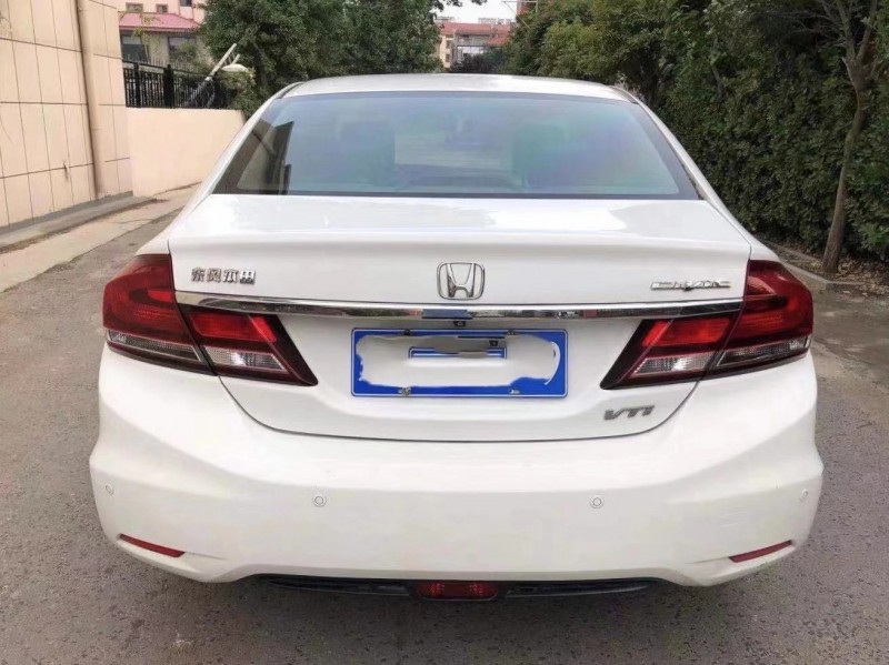 青岛15年本田思域6