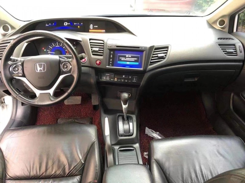 青岛15年本田思域5