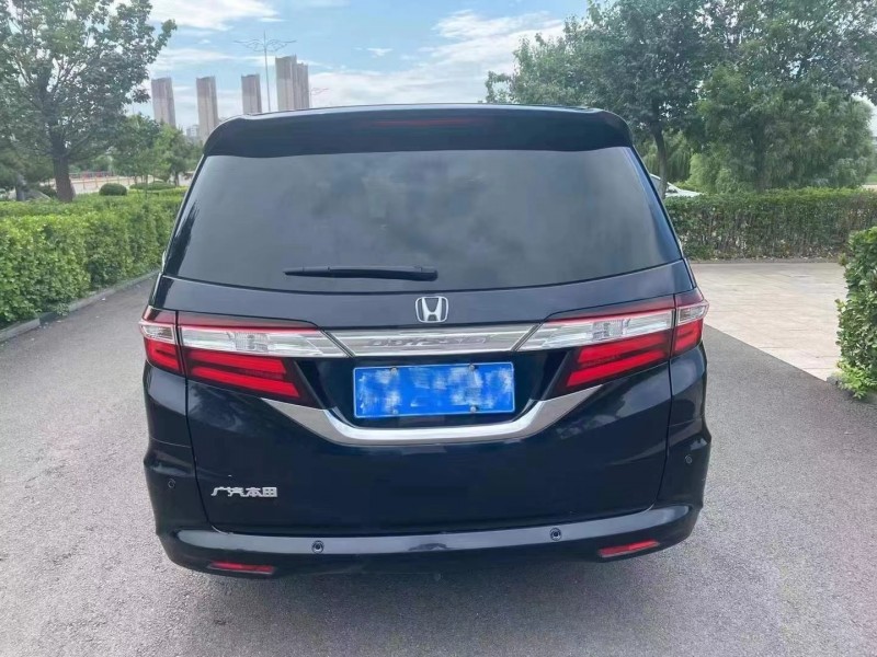 济宁17年本田奥德赛9