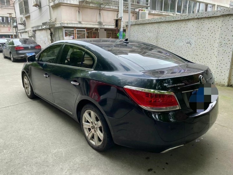 徐州12年别克君越4