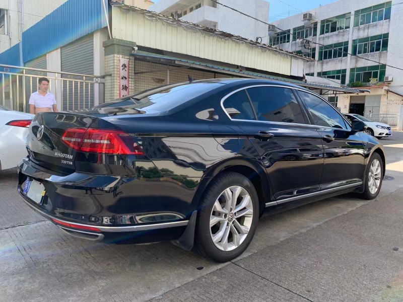 中山18年大众迈腾5