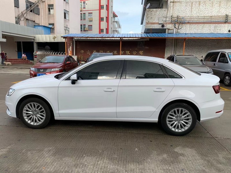 中山16年奥迪A38