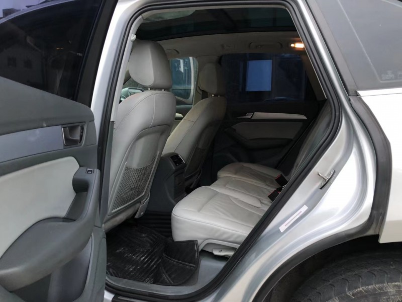 东莞14年奥迪Q57