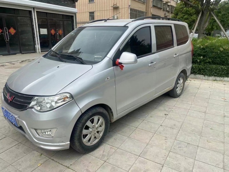 徐州18年五菱汽車宏光2