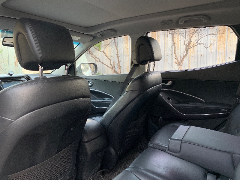 潍坊15年现代全新胜达9