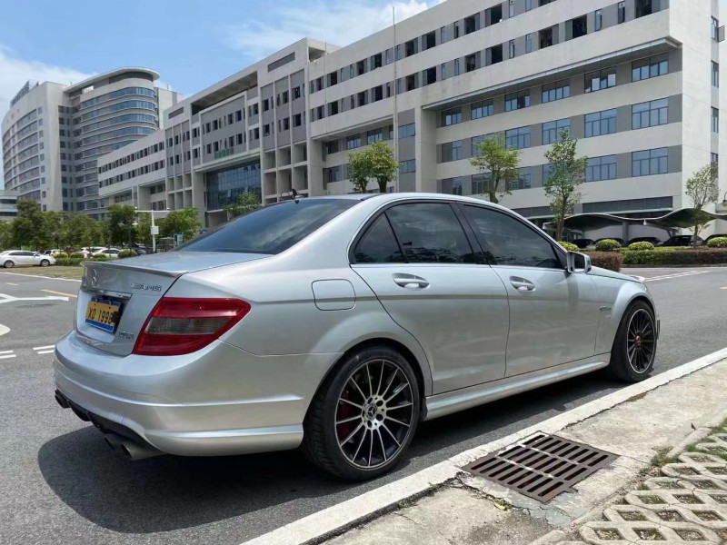 中山11年奔驰AMG C636