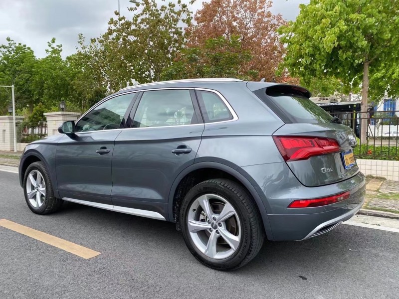 中山20年奥迪Q54