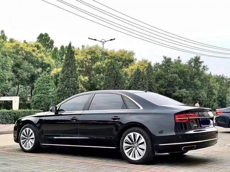 天津15年奧迪A8L8