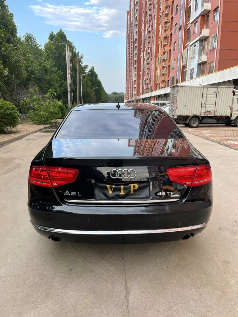 邢台13年奥迪A8L9