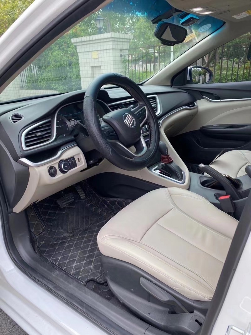 中山18年别克英朗4