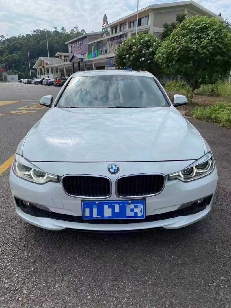 泰安16年宝马3系1