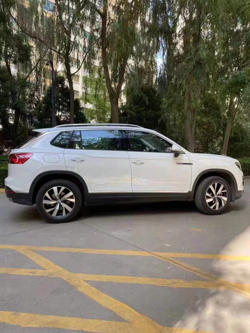 保定21年大众途岳3