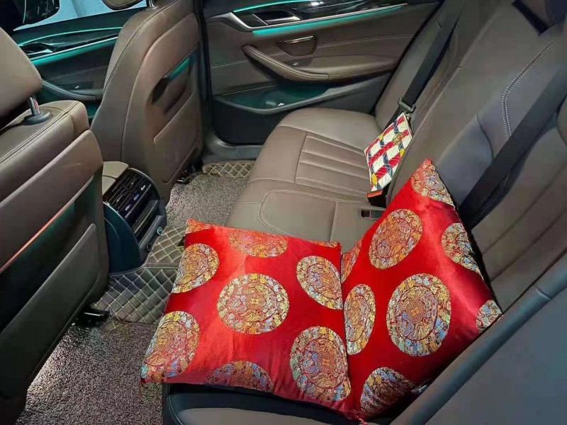 武汉19年宝马5系3