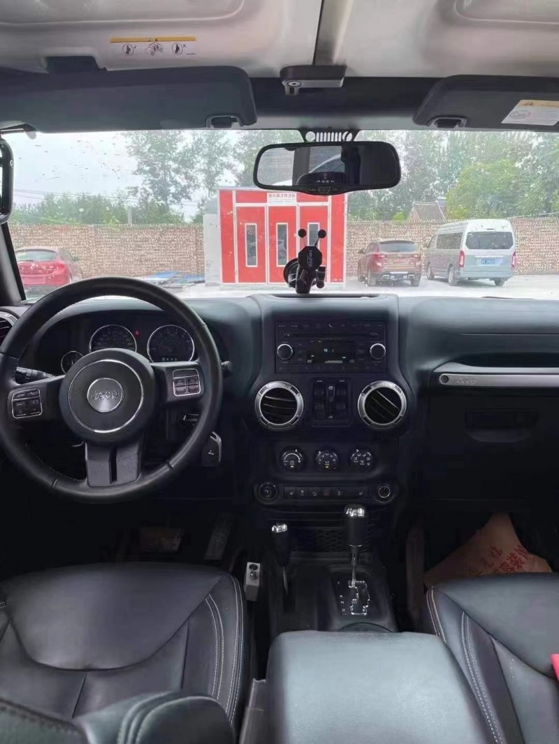 北京17年Jeep牧馬人5