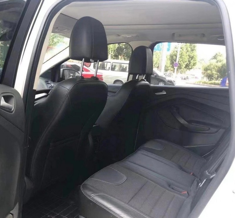 青岛15年福特翼虎3