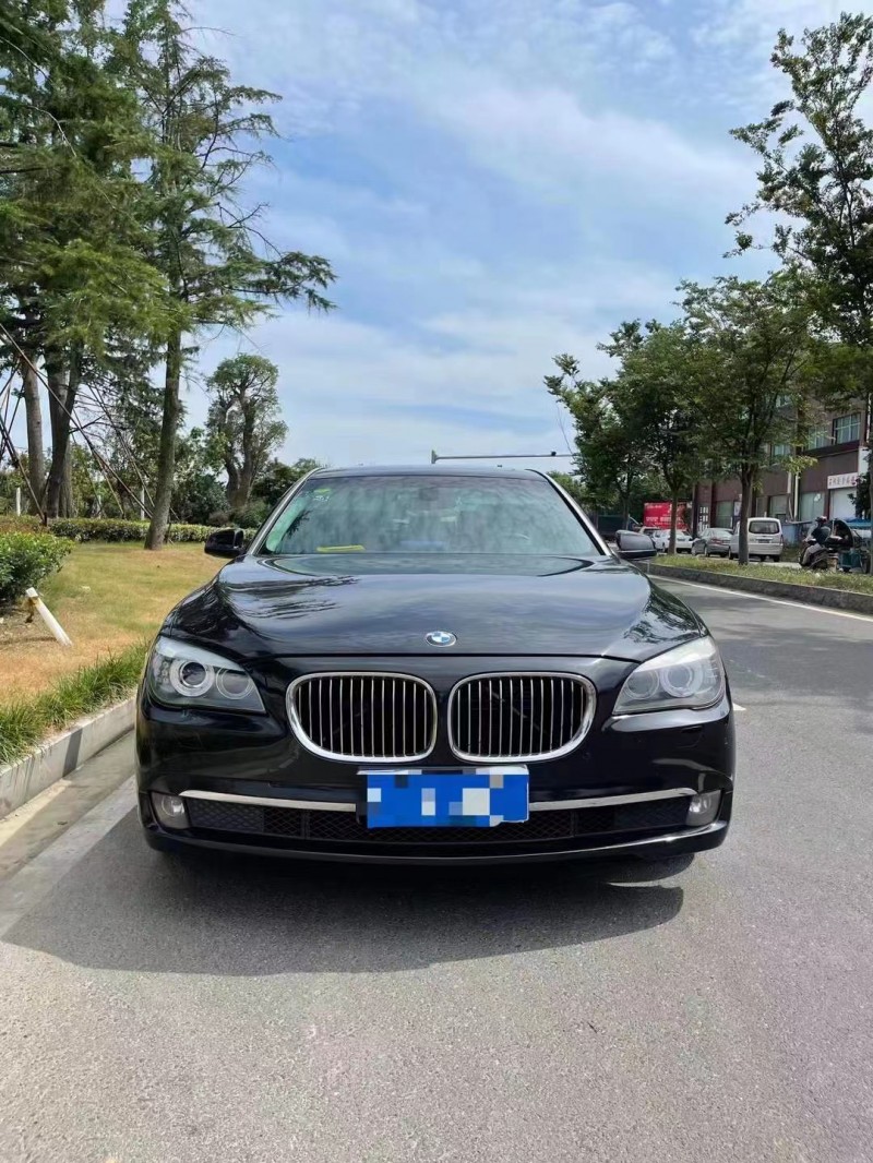 泰州11年宝马7系1
