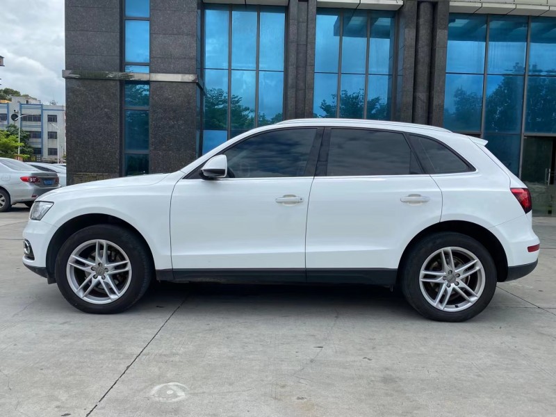 东莞16年奥迪Q56