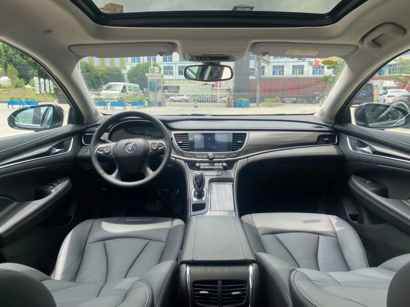 东莞21年别克君越6