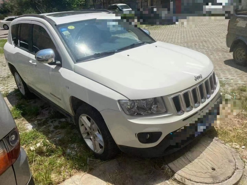 煙臺13年Jeep指南者2