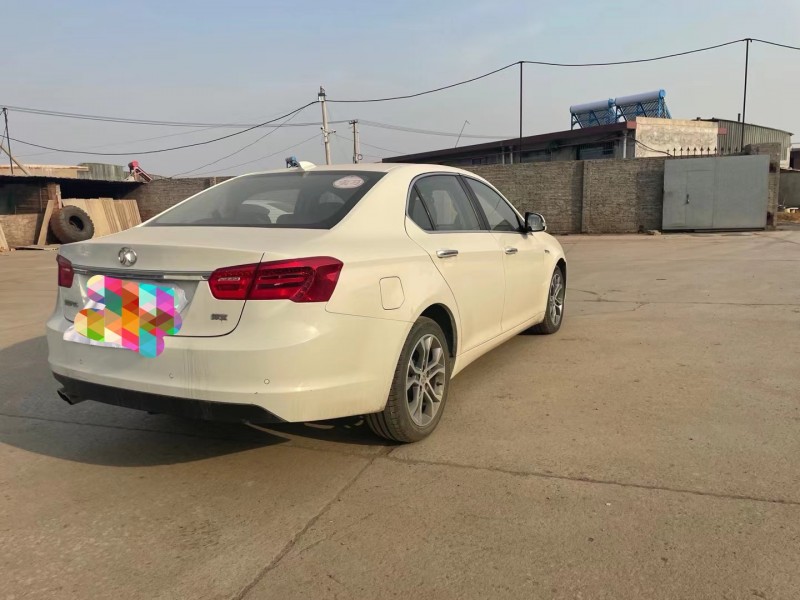 保定19年北汽绅宝D704