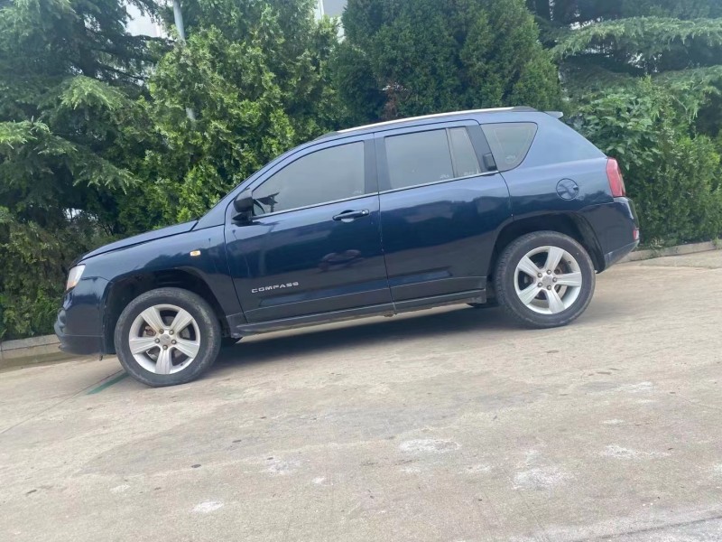 煙臺13年Jeep指南者7
