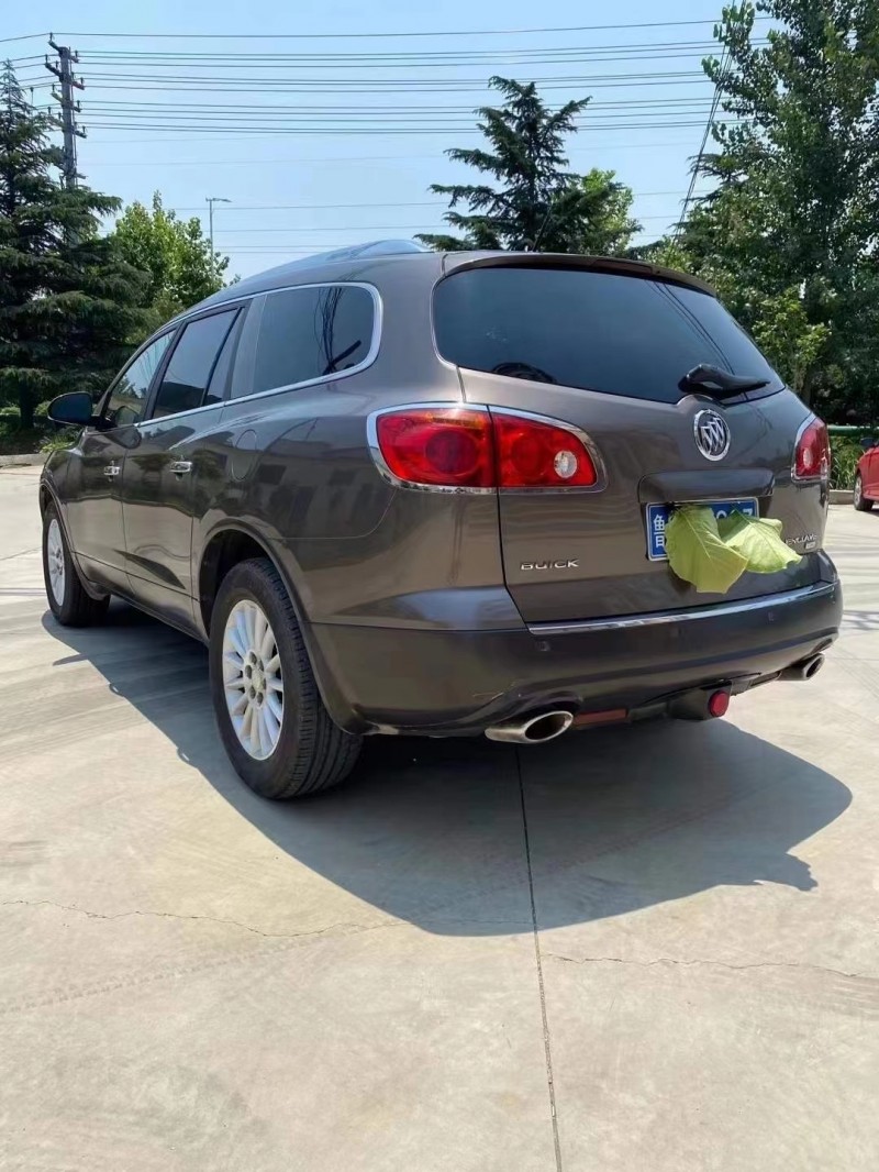 枣庄10年别克昂科雷3