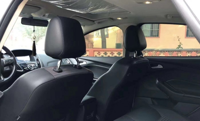 青岛18年福特福克斯5