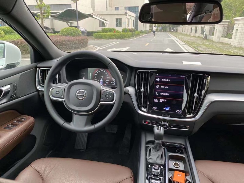 中山21年沃爾沃S60L8