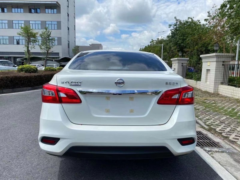 中山21年日产轩逸5