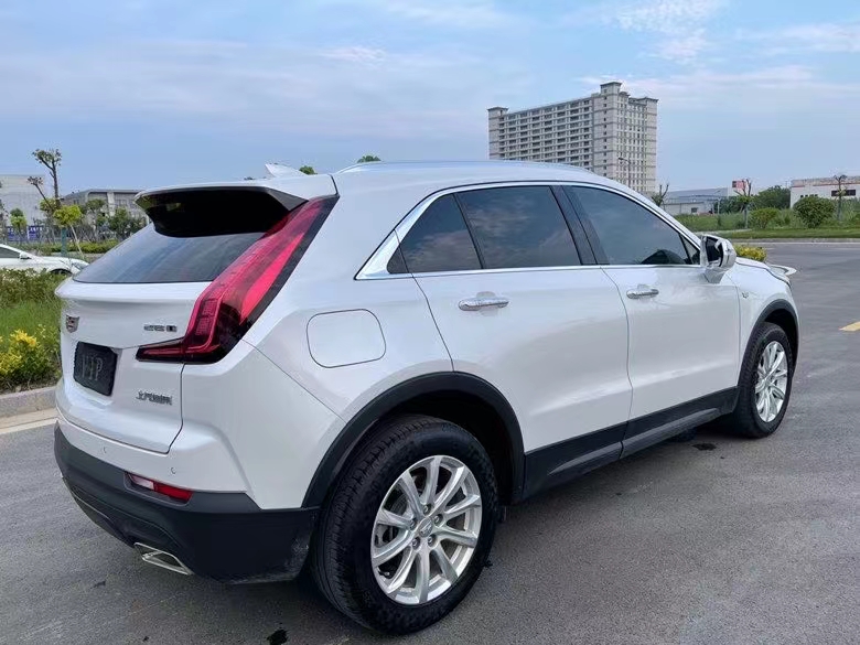 盐城20年凯迪拉克XT45